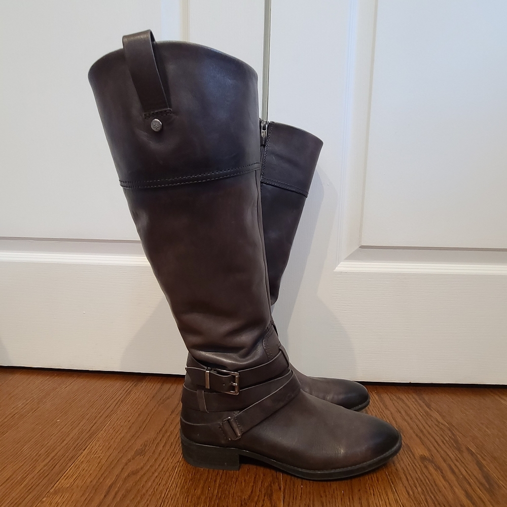 Womens Vince Camuto brown leather boots size 9.5 ankle straps zipper